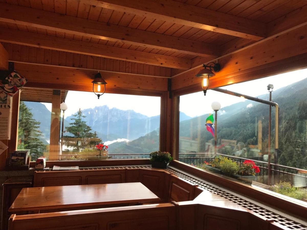 Rifugio Stella Alpina Hotell Saviore dell'Adamello Exteriör bild