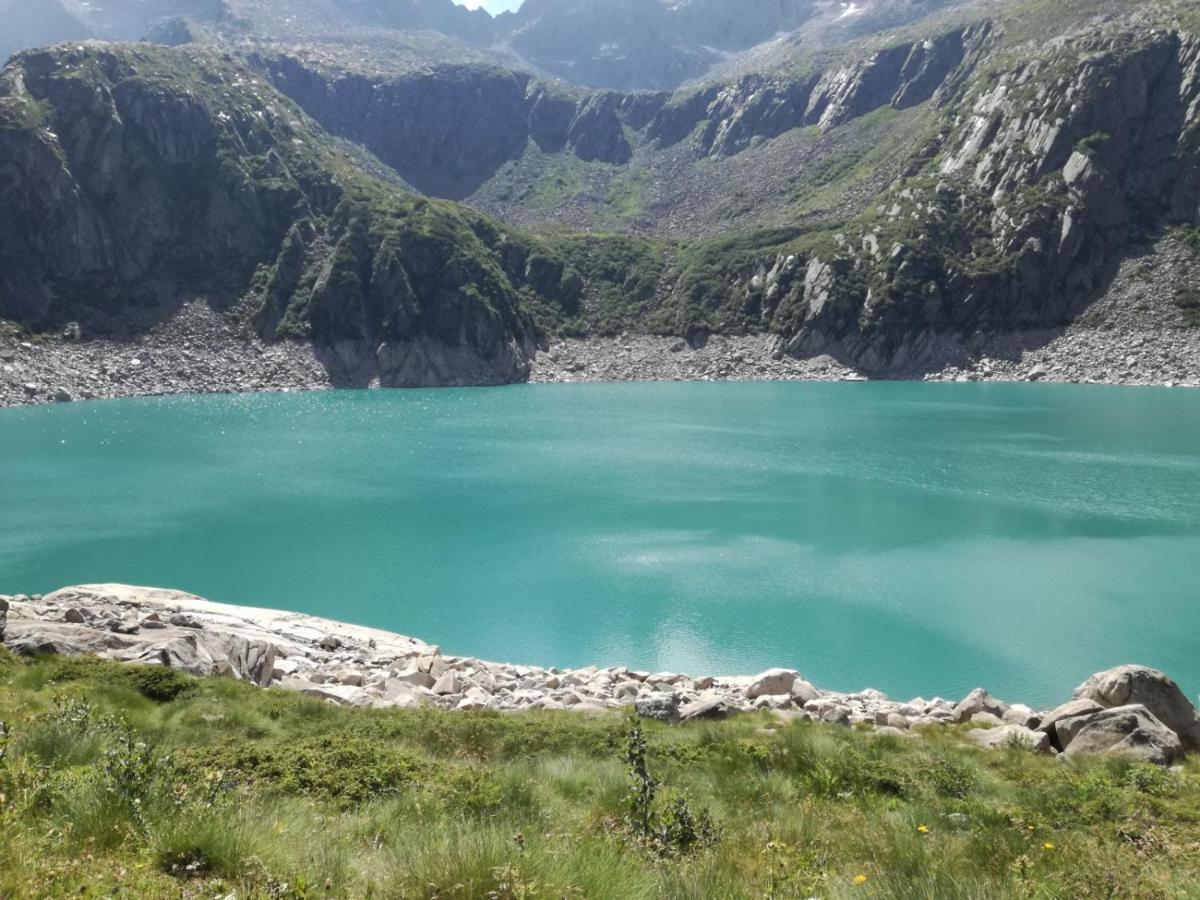 Rifugio Stella Alpina Hotell Saviore dell'Adamello Exteriör bild