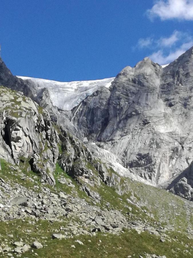 Rifugio Stella Alpina Hotell Saviore dell'Adamello Exteriör bild