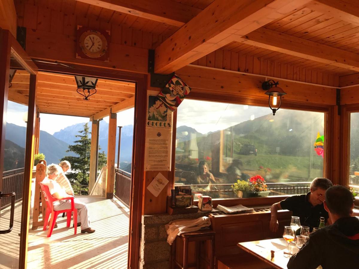 Rifugio Stella Alpina Hotell Saviore dell'Adamello Exteriör bild